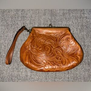 Patricia Nash Savena Leather Kiss Lock Wristlet Pouch Florence Tan